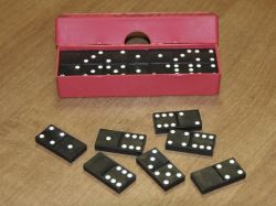 Домино пластиковое