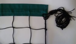 Сетка для пляжн. волейбола трен. 8,5х1 м d=3,5 мм (зеленая стропа с 4-х сторон, черная) с тросом