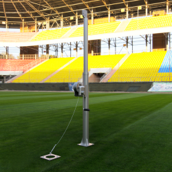 Подъемник для стоек сектора для метания диска и молота