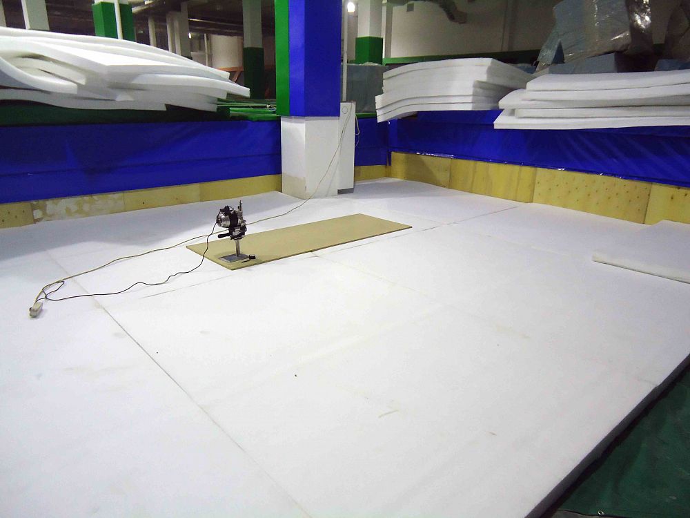 Батутный центр "Невесомость", г. Москва Батутный центр "Невесомость", г. Москва