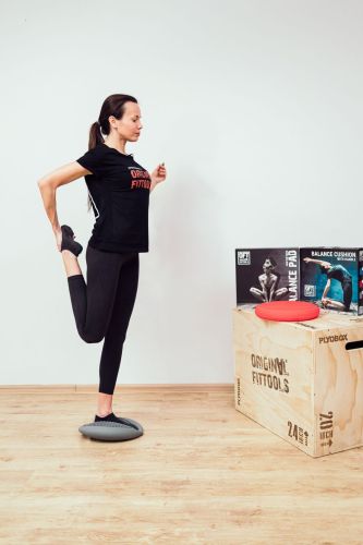 Массажно-балансировочная подушка с ручкой Original FitTools FT-BPDHL#8