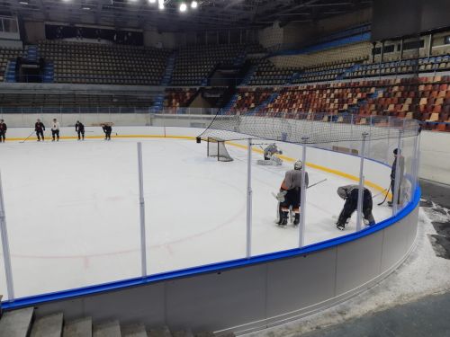 Хоккейный борт с малозаметными стойками (двойной)#2