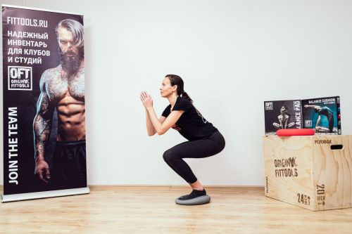 Массажно-балансировочная подушка с ручкой Original FitTools FT-BPDHL#7