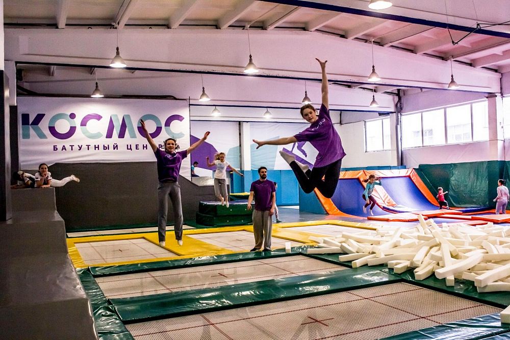 Батутный центр "Космос", г. Смоленск Батутный центр "Космос", г. Смоленск