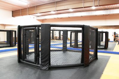 Комплект оборудования для оснащения зала единоборств с рингом