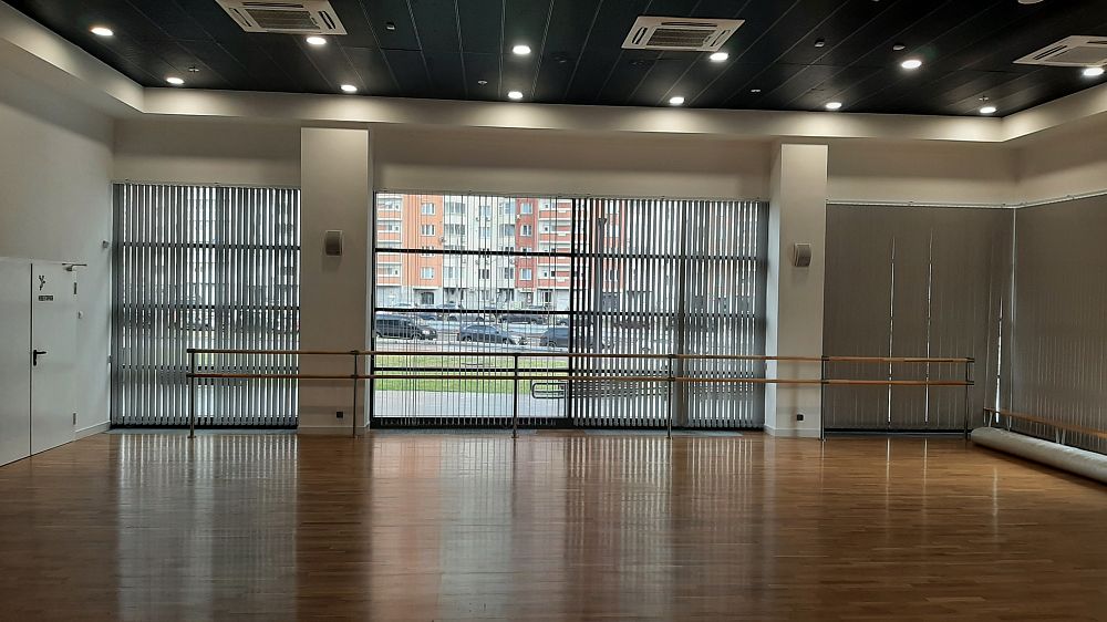 Дворец спорта «Некрасовка» (зал хореографии) Дворец спорта «Некрасовка» (зал хореографии)