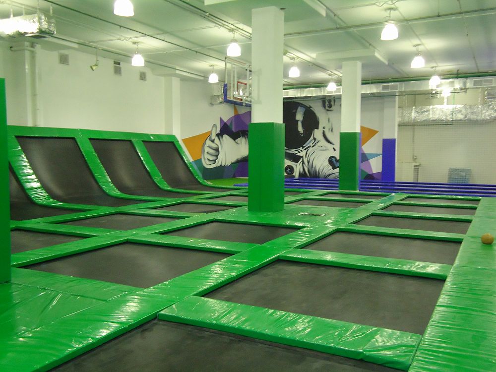 Батутный центр "Невесомость", г. Москва Батутный центр "Невесомость", г. Москва