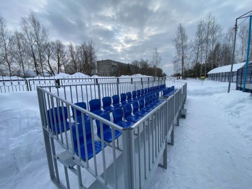 Трибуна сборно-разборная 2-х рядная на 42 места (с подъемом первого ряда) СТ-325#2 Трибуна сборно-разборная 2-х рядная на 42 места (с подъемом первого ряда) СТ-325#2