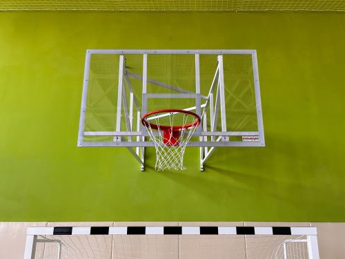 Щит баскетбольный игровой 1800х1050 из поликарбоната 10 мм (на раме) СТ-47#10