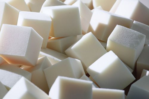 Кубик поролоновый (белый) 200х200х200мм, пл. 18кг/м3