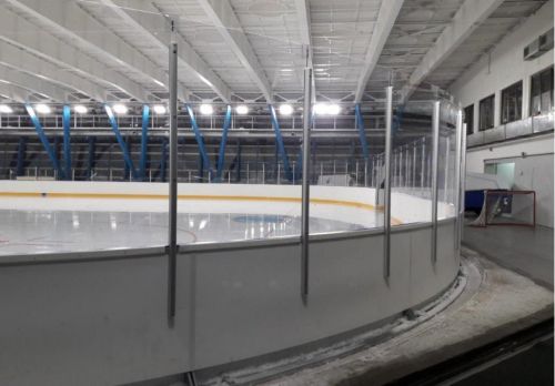 Хоккейный борт с малозаметными стойками (одинарный)#2