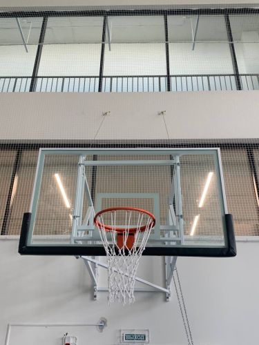 Баскетбольный щит из закаленного стекла 10 мм, со складной фермой 1600-3200 мм, амортизационным кольцом и протектором СТ-200#4