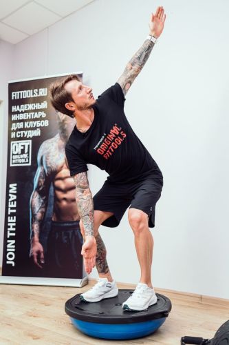 Полусфера гимнастическая Original FitTools R2 с эспандерами и насосом#5