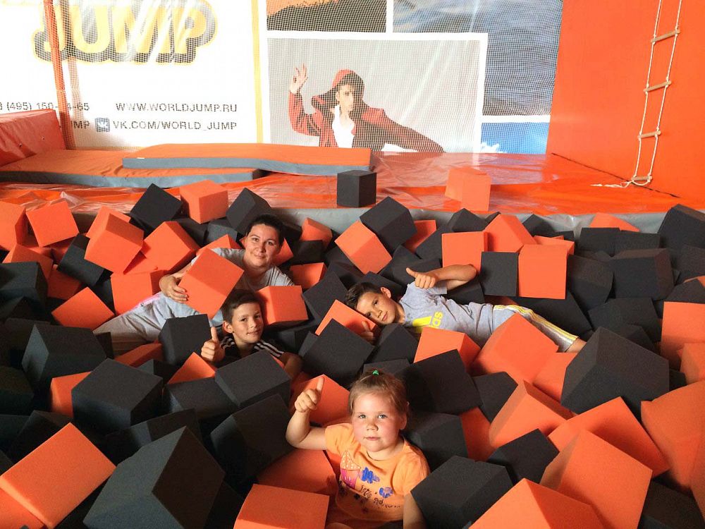 Батутный центр "World Jump", г. Москва