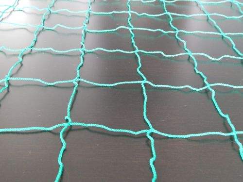 Сетка для бадминтона d=2 мм зеленая (обшитая с 4-х сторон, без троса) безузловая