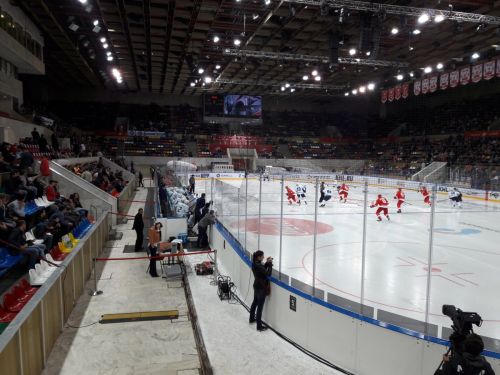 Хоккейный борт с защитным ограждением зрителей без стоек (двойной)#3